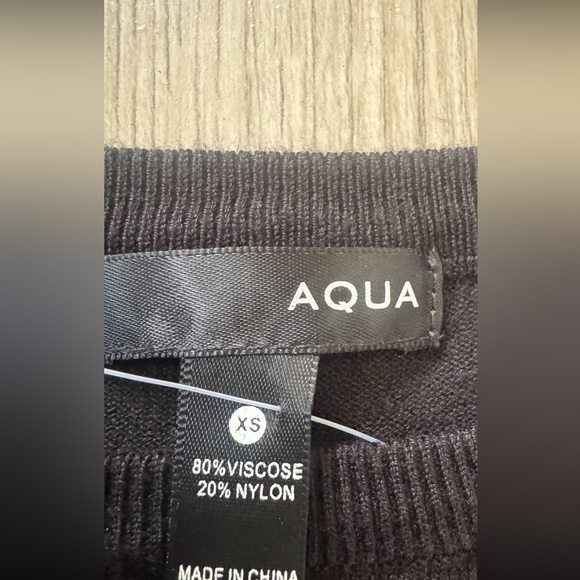 Aqua Black Sweater 🖤 - Picture 5 of 5